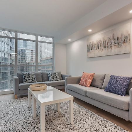 Cozy 2Br Close To Cn Tower & Harbourfront Торонто Экстерьер фото